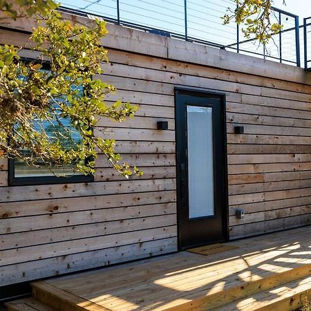 New! The Texas Longhorn-Luxury Container Home เฟรเดอริกส์เบิร์ก ภายนอก รูปภาพ